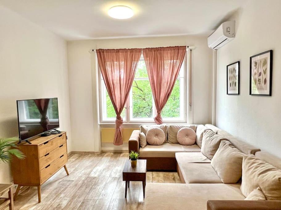 Citycenter Cozy Apartment *